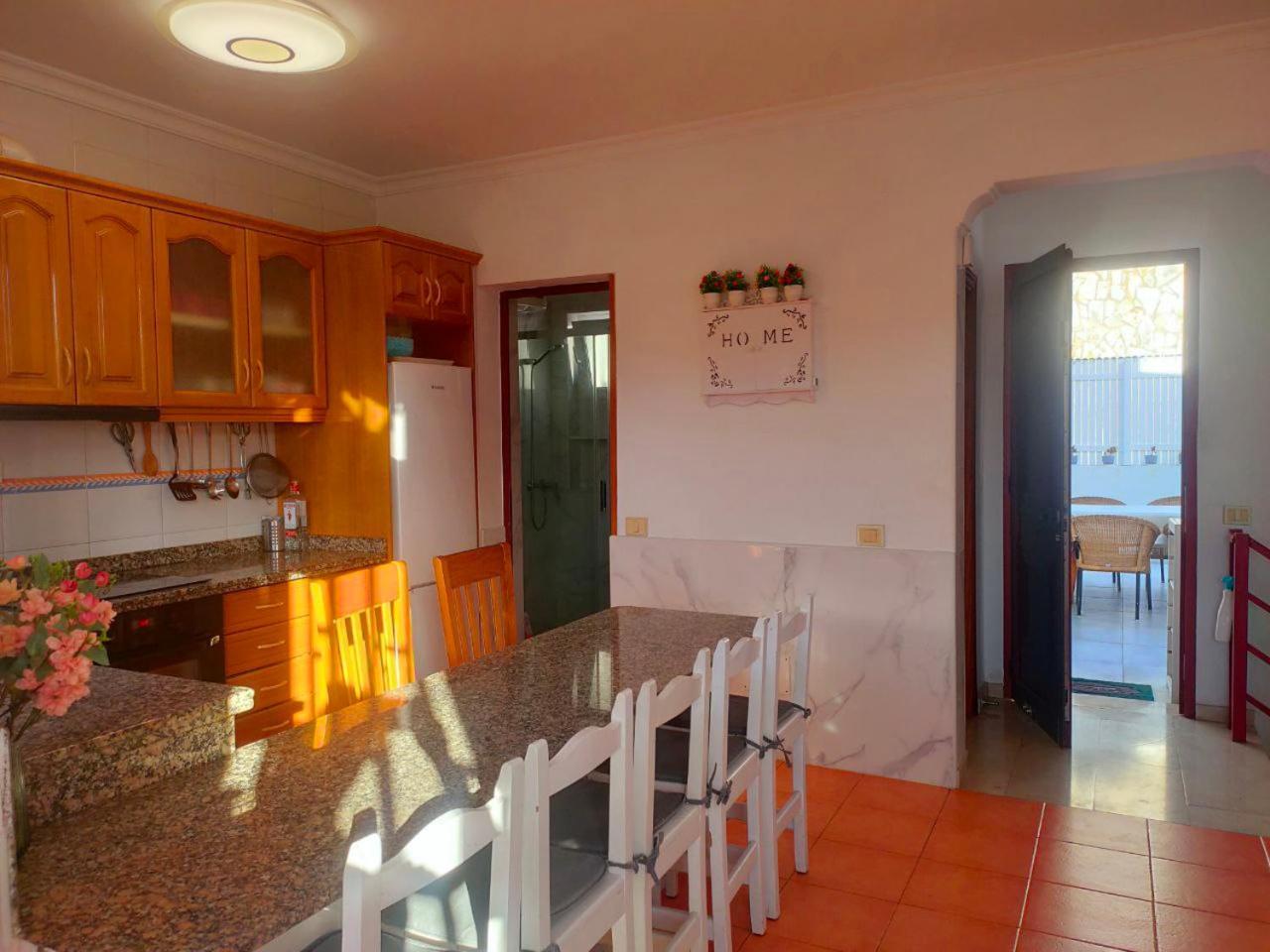 Big Villa Puerto Rico With Heated Saltwater Jacuzzi Pool & Bbq & Private Parking ภายนอก รูปภาพ
